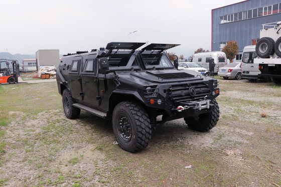 Kugelsichere Karosserie Custom Offroad Militärfahrzeug 6 Mann Angriffsfahrzeug 4x4