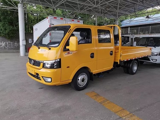 DONGFENG Leichter Fracht-LKW Doppelkabinen-Reihen-LKW-Ladefläche Fracht beleuchtet 90 PS Dieselmotor