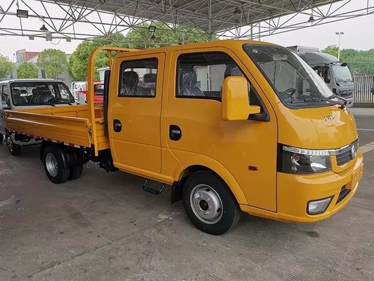 DONGFENG Leichter Fracht-LKW Doppelkabinen-Reihen-LKW-Ladefläche Fracht beleuchtet 90 PS Dieselmotor