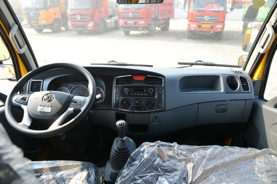 4x2 Leichter Fracht-LKW 5 Sitze Leichter Flachbett-Fracht-LKW 115 PS für Abholung