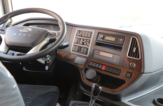 360kw New Energy Elektro-LKW 10-Rad-Elektro-Sattelzugmaschine 160 km Sattelzugmaschine