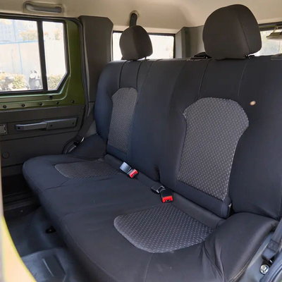 Anpassung Off Road BJ2036 Modell 4x4 IVECO Diesel 136 PS 4WD SUV 5 Sitzplätze Kommandofahrzeug