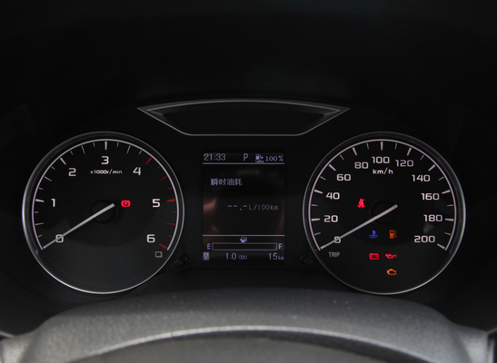 China-Automatikgetriebe Dongfeng-Aufnahmen-4WD Sitze Differenzialsperre Doudle-Reihen-5