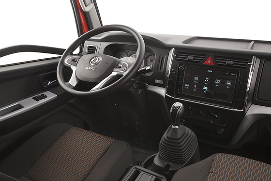 1730mm Breite Dongfeng-Leichtgut-LKW GVW 3.5T - 4.5T Fahrerhaus NISSAN Engine