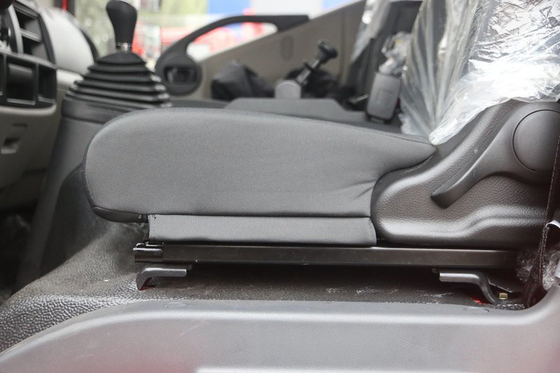 DONGFENG tauscht Spalten-Platten-Leichtgut-LKW des YUCHAI-Maschinen-Euro-2 der Emissions-Euro6