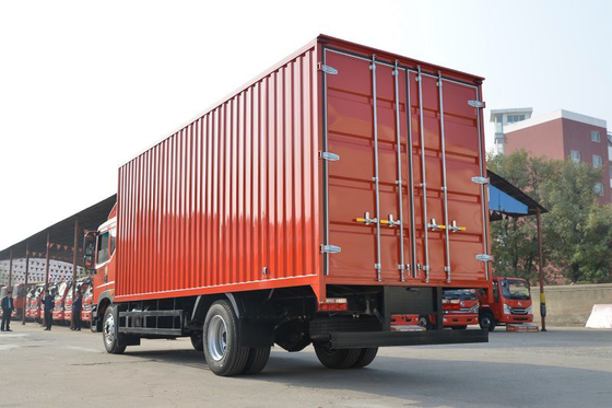 4x2 6 Fracht-Lieferwagen-Fahrzeuge des Geschäftemacher-3950mm Diesel-Cummins Engine