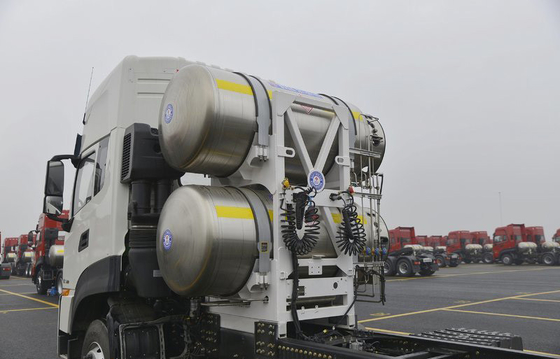 Maschinen-Zugkraft-Masse des Güterverkehr-LNG CNG des Sattelzug-500HP 32,4 Tonne