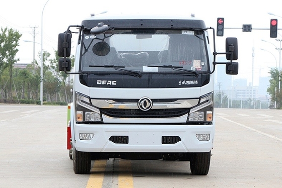 9 CBM, das Rad-dieselbetriebene linke Steuerung des Leichtwasser-Wagen-LKW-4x2 besprüht