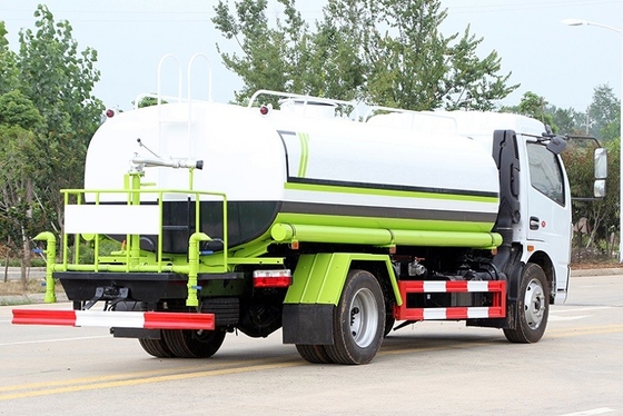 9 CBM, das Rad-dieselbetriebene linke Steuerung des Leichtwasser-Wagen-LKW-4x2 besprüht