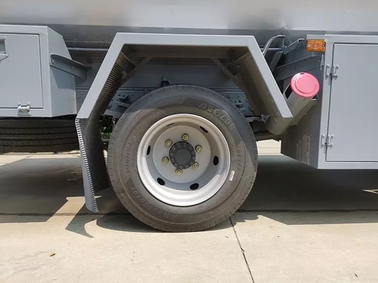 170 Dieselmotor-Öl-Transport-LKW 8,5 HPs CBM-Achsabstand 3800mm