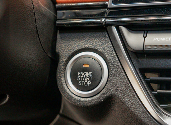 Auto Tür 4 Elektroautos 5 Chinas reines reines EV Sitz-MINI-SUV-Strecken-Kilometerzahl 400KM