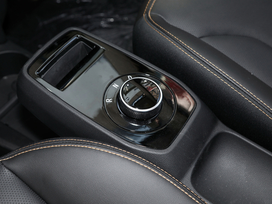Auto Tür 4 Elektroautos 5 Chinas reines reines EV Sitz-MINI-SUV-Strecken-Kilometerzahl 400KM